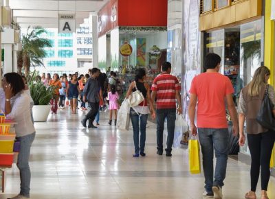 Boom nos shoppings: faturamento acima de R$ 200 bilhões abre espaço para franquias de moda infantil
