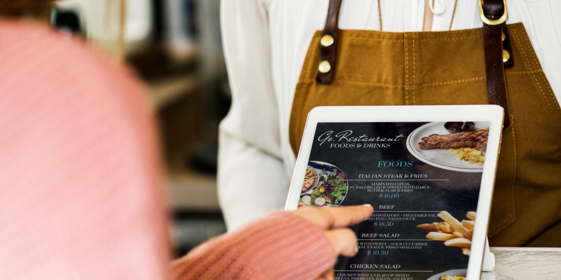 Restaurantes adotam IA no WhatsApp para fugir das taxas dos apps e fidelizar o cliente no delivery