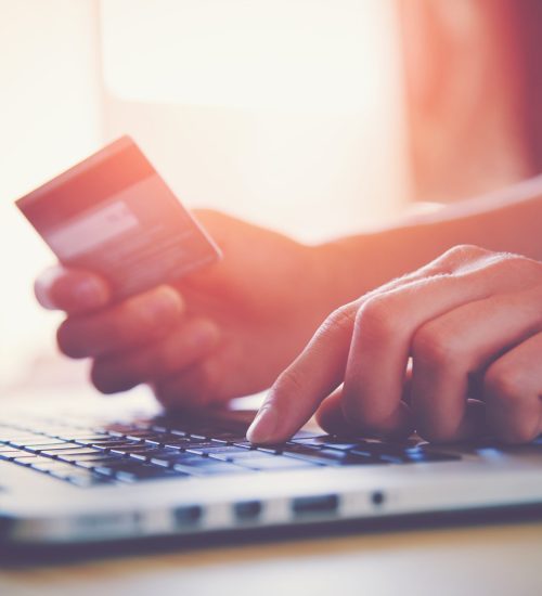 Busca por crédito cresce 47,75% em julho, aponta CNDL/SPC Brasil