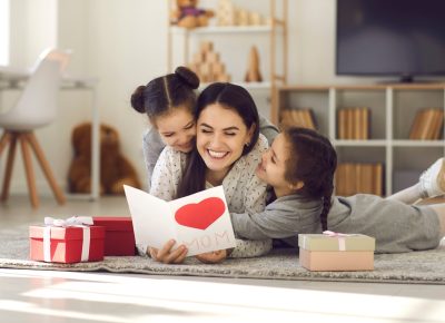 Dia das Mães: 12 milhões de consumidores devem ir às compras na última hora, apontam CNDL/SPC Brasil