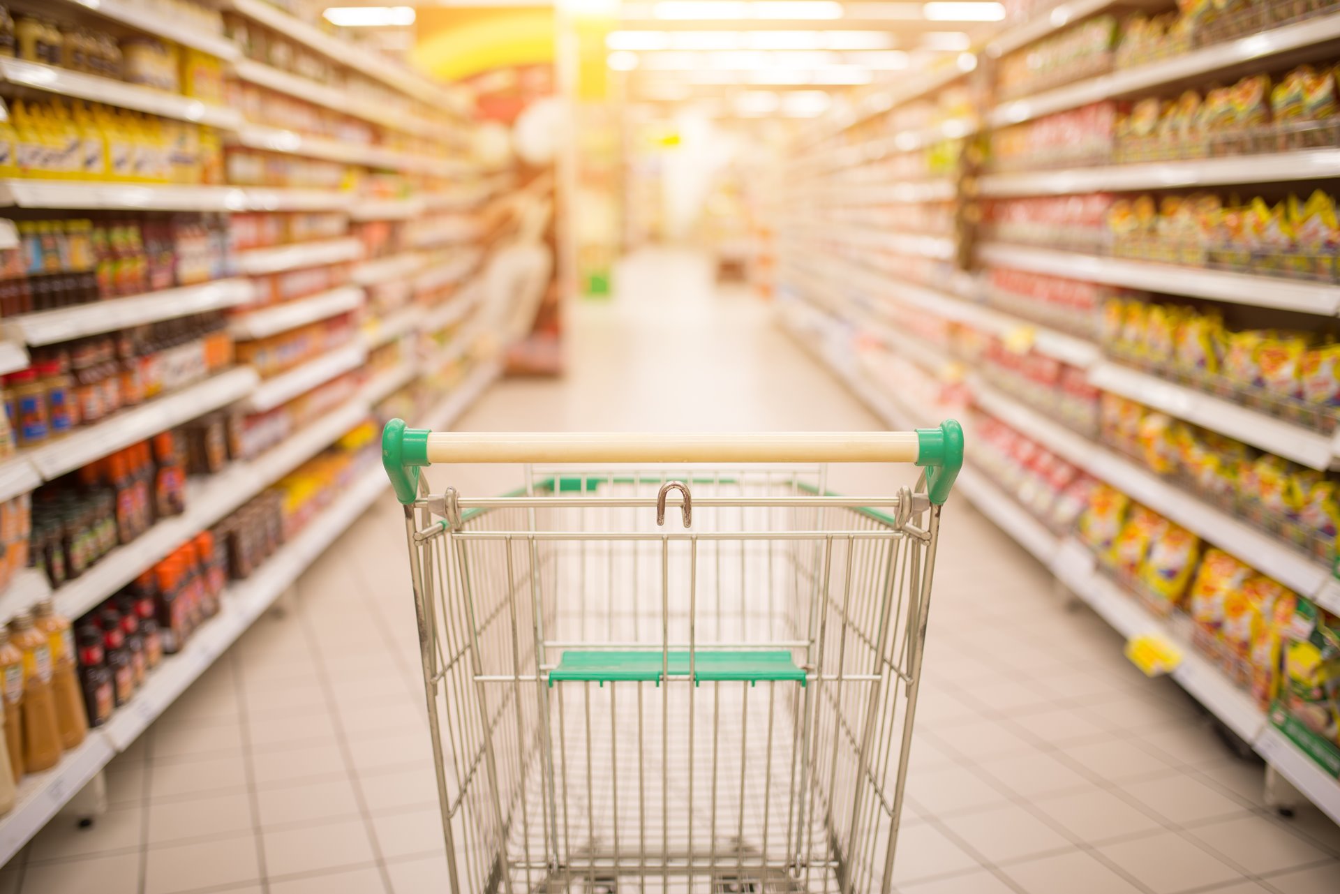 Supermercados e restaurantes registram alta