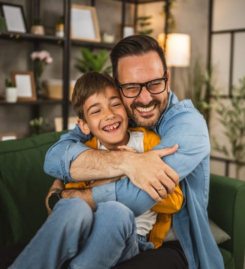 104 milhões de consumidores devem ir às compras para o Dia dos Pais, indica pesquisa CNDL/SPC Brasil