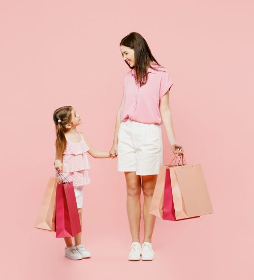 Dia das Mães deve movimentar 37,91 bilhões de reais no varejo; 78% dos consumidores pretendem presentear, mostra pesquisa CNDL/SPC Brasil