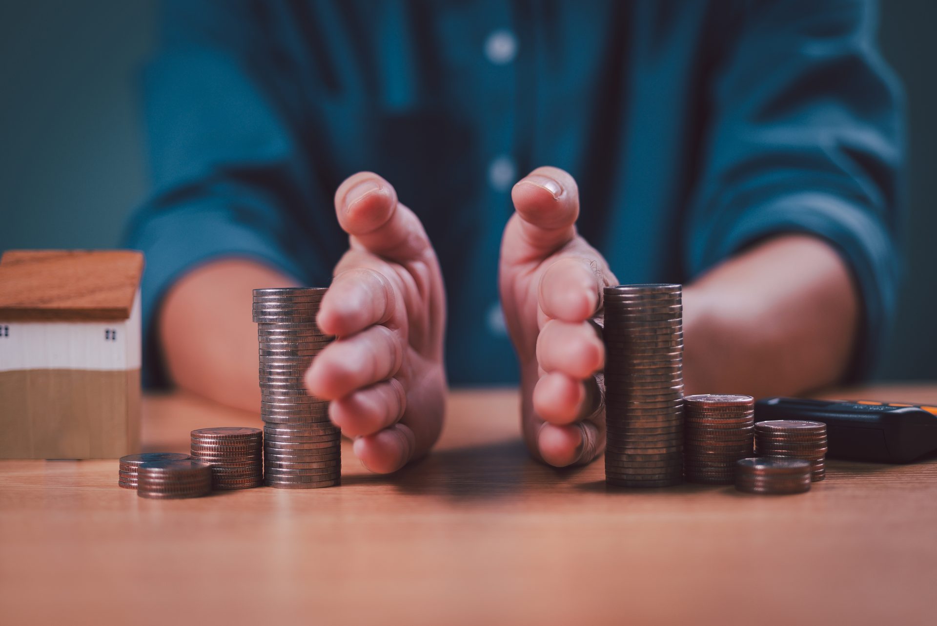 Quando o clique custa caro: 1 em cada 3 consumidores se endivida por compras por impulso