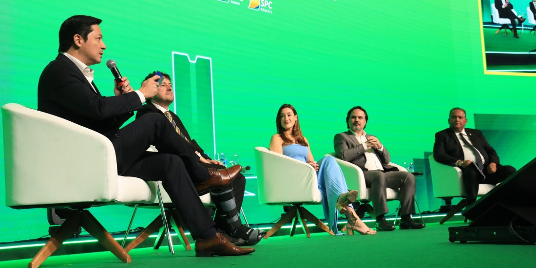 Painel sobre inteligência artificial e presença digital destaca novo horizonte para os negócios no Fórum Nacional do Comércio