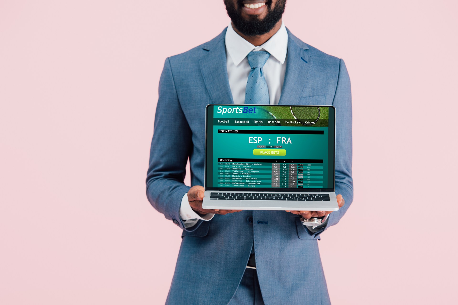 “Curiosidade” e “dinheiro fácil”: o que motiva o brasileiro a apostar online