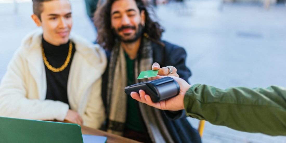 Comércio agêntico exige dados estruturados e pagamentos tokenizados no Fórum E-Commerce Brasil 2026