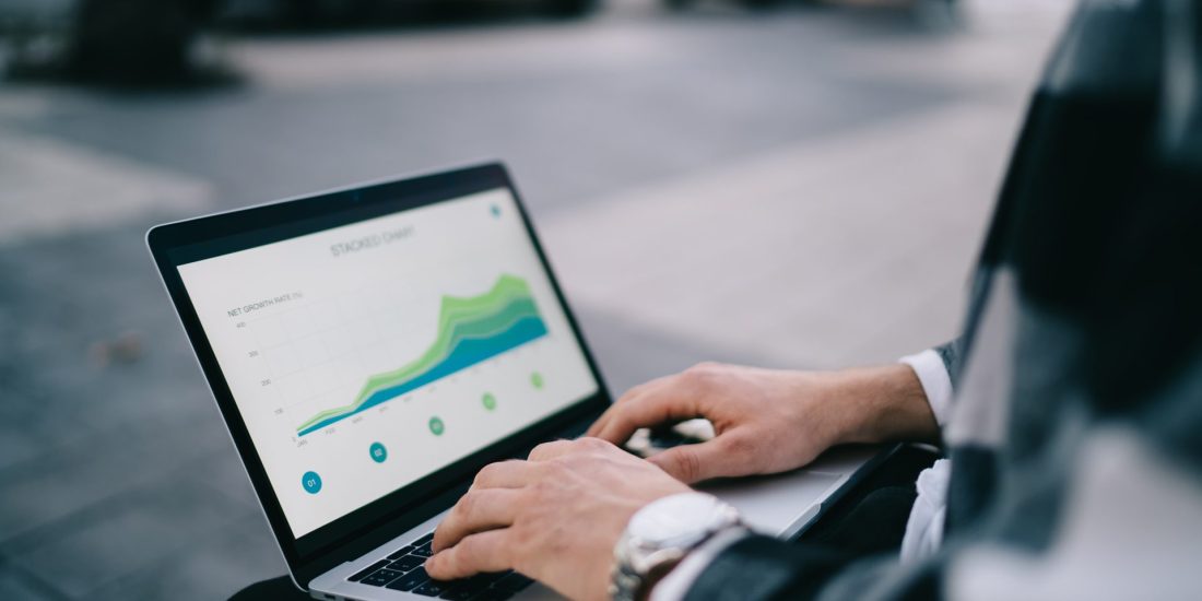 O que analisar antes de investir dinheiro em tráfego, equipe ou mentoria