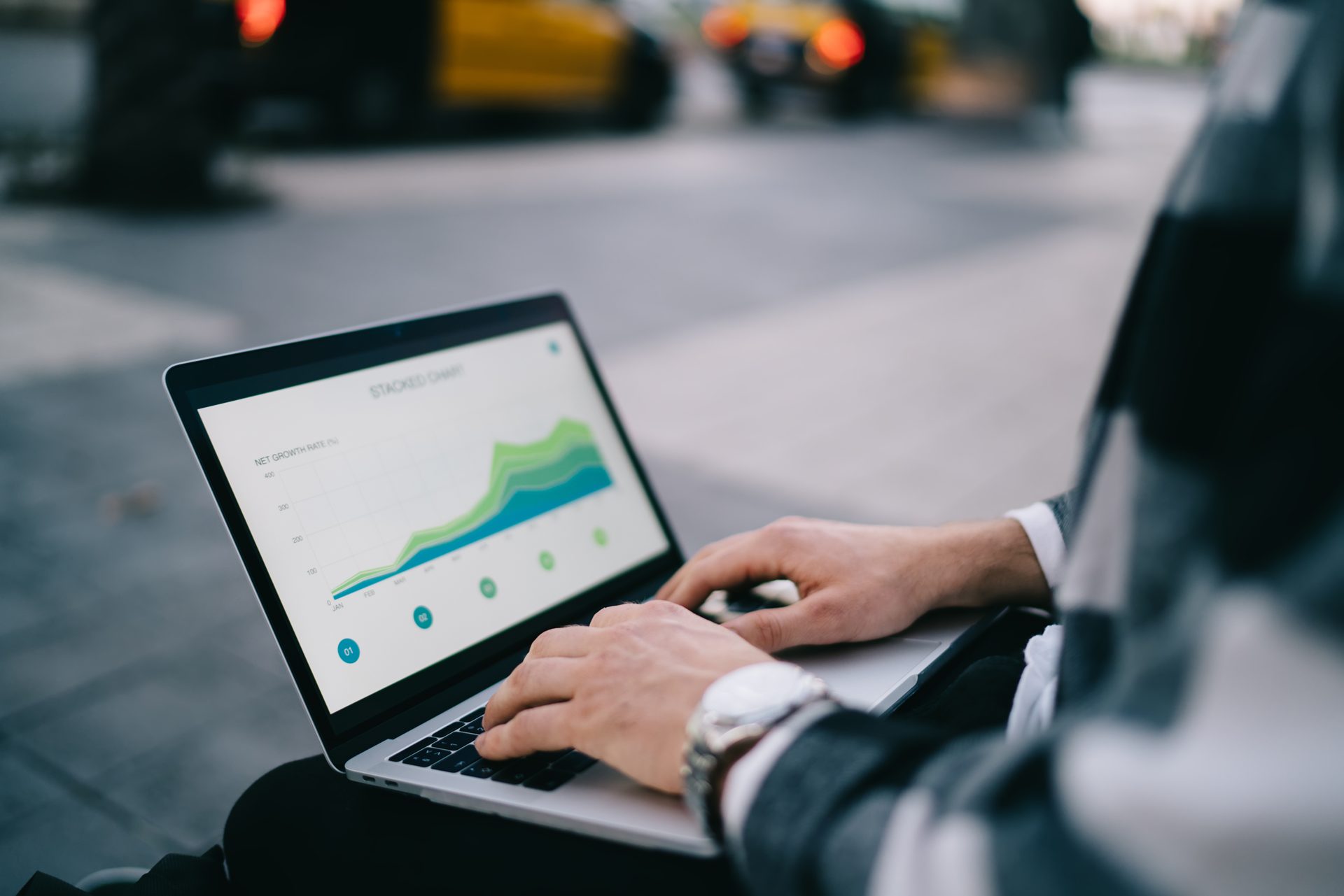 O que analisar antes de investir dinheiro em tráfego, equipe ou mentoria