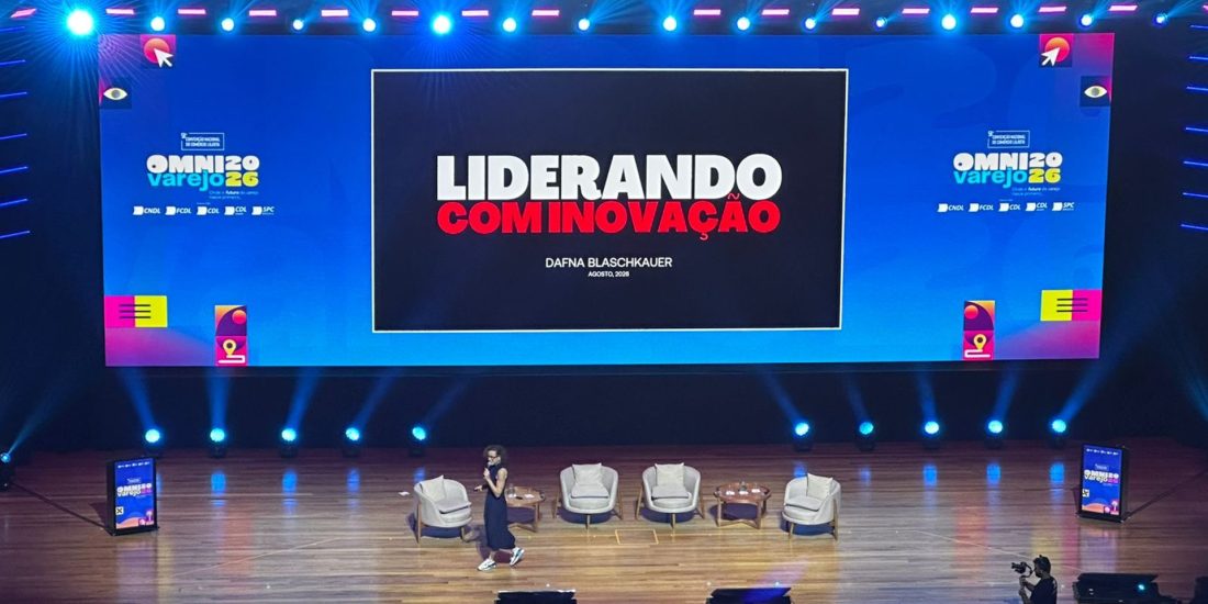 Dafna Blaschkauer mostra no OmniVarejo 2026 por que liderança vai além de bater metas