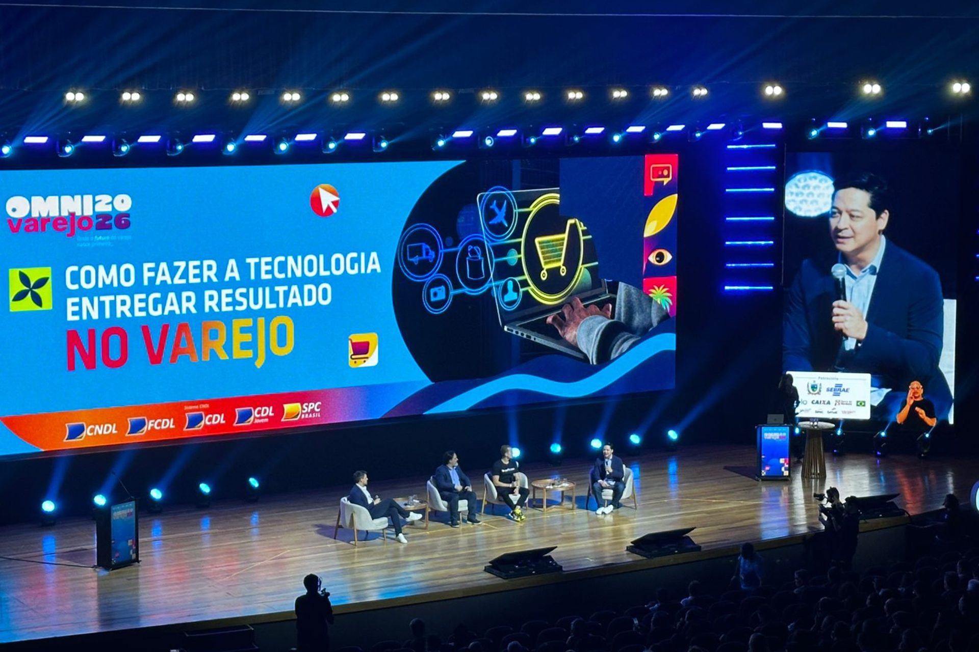 Painel do OmniVarejo 2026 discute como transformar tecnologia em resultado no varejo