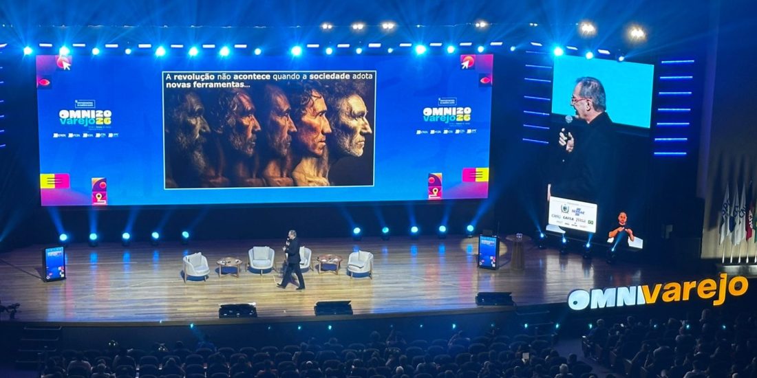 Walter Longo analisa impactos da inteligência artificial sobre os negócios no OmniVarejo 2026