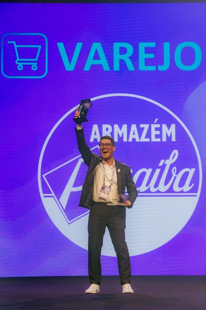 Armazém Paraíba N. Claudino conquista Prêmio Brasil que Faz na categoria Varejo